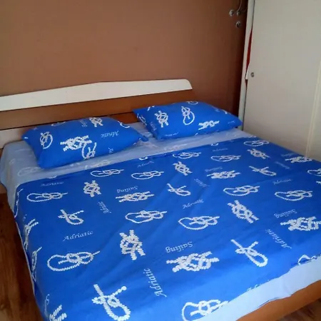 Apartstan Luka *